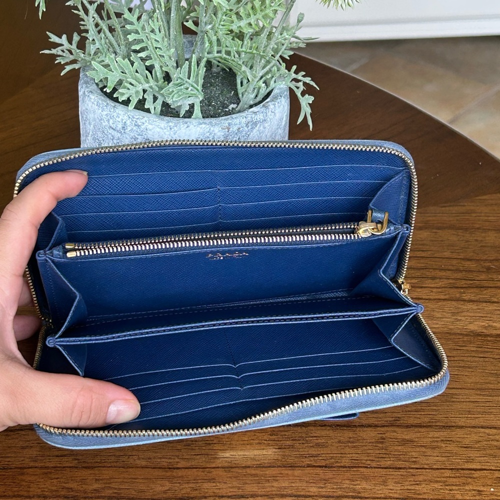 Prada Saffiano Leather Blue Bow Long Zippy Wallet - Picture 5 of 10